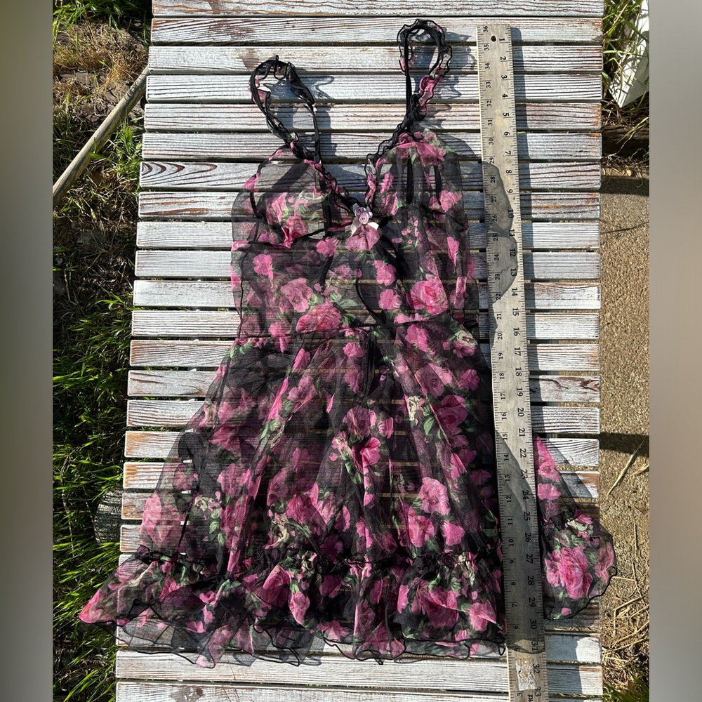 xL Black floral print